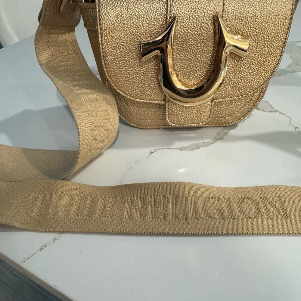 True Religion Metallic Gold Crossbody Bag - Picture 6 of 6